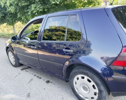 Синий Фольксваген Гольф, объемом двигателя 1.6 л и пробегом 243 тыс. км за 3850 $, фото 3 на Automoto.ua