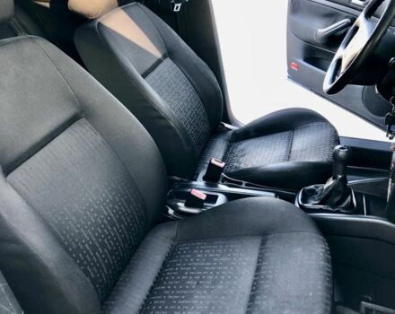 Синий Фольксваген Гольф, объемом двигателя 1.4 л и пробегом 274 тыс. км за 3850 $, фото 8 на Automoto.ua