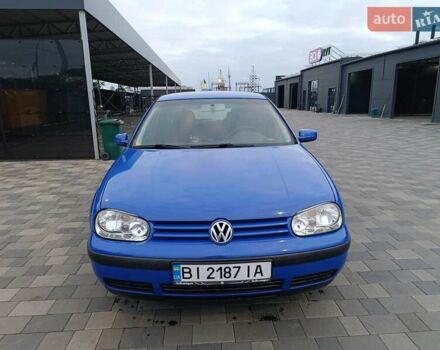 Синий Фольксваген Гольф, объемом двигателя 1.6 л и пробегом 312 тыс. км за 4500 $, фото 7 на Automoto.ua