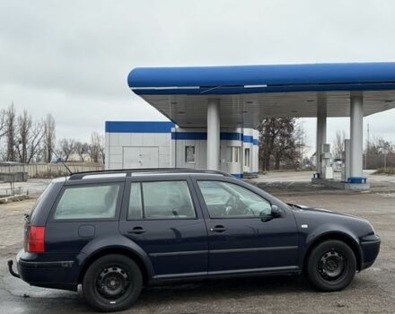Синий Фольксваген Гольф, объемом двигателя 1.9 л и пробегом 300 тыс. км за 1900 $, фото 3 на Automoto.ua