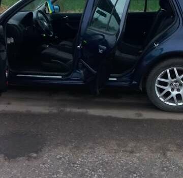 Синій Фольксваген Гольф, об'ємом двигуна 1.6 л та пробігом 220 тис. км за 4000 $, фото 2 на Automoto.ua