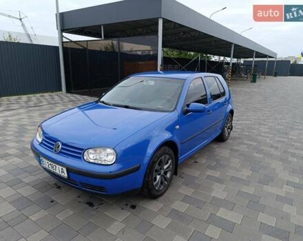 Синий Фольксваген Гольф, объемом двигателя 1.6 л и пробегом 312 тыс. км за 4500 $, фото 6 на Automoto.ua