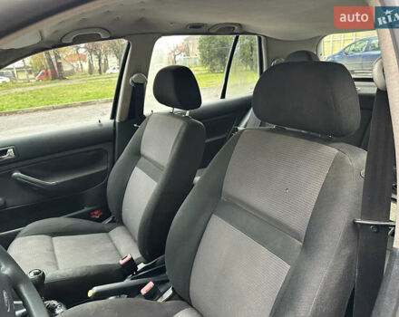 Синий Фольксваген Гольф, объемом двигателя 1.9 л и пробегом 337 тыс. км за 2850 $, фото 31 на Automoto.ua