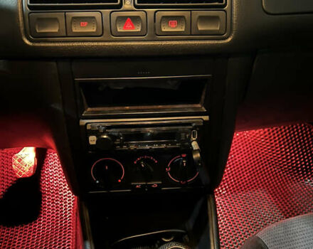 Синій Фольксваген Гольф, об'ємом двигуна 1.39 л та пробігом 169 тис. км за 4000 $, фото 37 на Automoto.ua