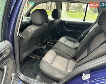 Синий Фольксваген Гольф, объемом двигателя 1.9 л и пробегом 337 тыс. км за 2850 $, фото 39 на Automoto.ua