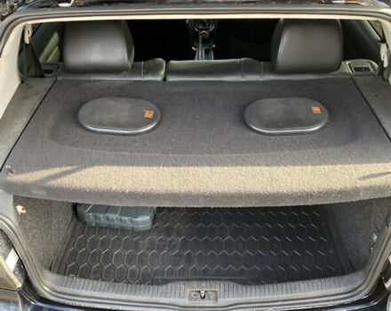 Синий Фольксваген Гольф, объемом двигателя 1.6 л и пробегом 380 тыс. км за 3600 $, фото 9 на Automoto.ua