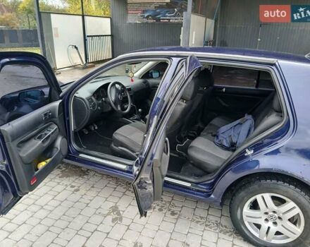 Синий Фольксваген Гольф, объемом двигателя 1.4 л и пробегом 238 тыс. км за 4300 $, фото 1 на Automoto.ua