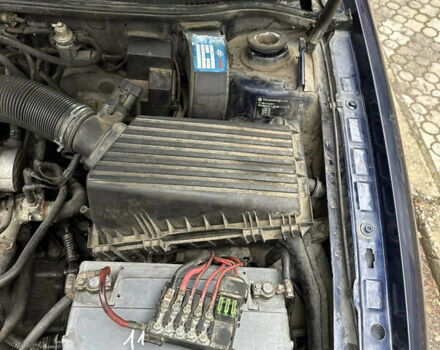 Синий Фольксваген Гольф, объемом двигателя 1.9 л и пробегом 337 тыс. км за 2850 $, фото 61 на Automoto.ua