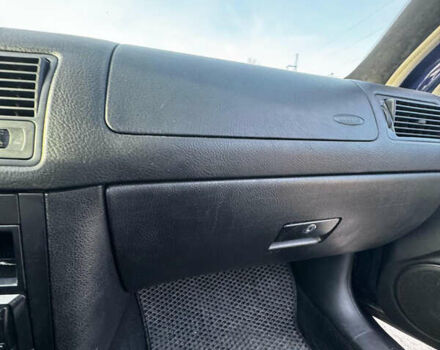 Синий Фольксваген Гольф, объемом двигателя 1.6 л и пробегом 224 тыс. км за 5500 $, фото 16 на Automoto.ua