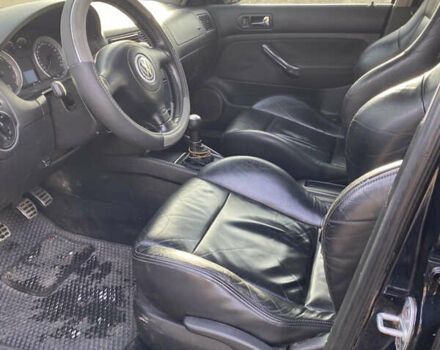 Синий Фольксваген Гольф, объемом двигателя 1.6 л и пробегом 380 тыс. км за 3600 $, фото 6 на Automoto.ua