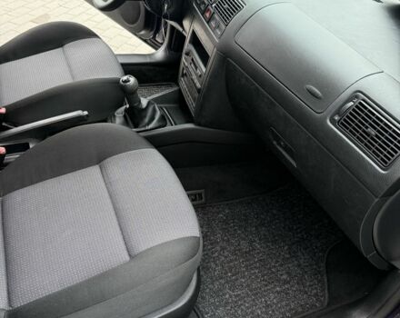 Синій Фольксваген Гольф, об'ємом двигуна 1.6 л та пробігом 99 тис. км за 5400 $, фото 21 на Automoto.ua