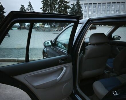 Синій Фольксваген Гольф, об'ємом двигуна 1.4 л та пробігом 355 тис. км за 3700 $, фото 7 на Automoto.ua