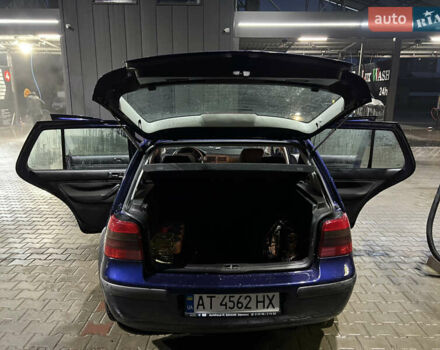 Синій Фольксваген Гольф, об'ємом двигуна 1.39 л та пробігом 169 тис. км за 4000 $, фото 77 на Automoto.ua