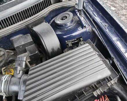 Синий Фольксваген Гольф, объемом двигателя 1.9 л и пробегом 210 тыс. км за 4400 $, фото 7 на Automoto.ua