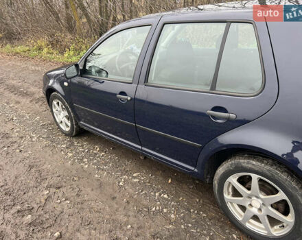 Синий Фольксваген Гольф, объемом двигателя 1.6 л и пробегом 260 тыс. км за 4600 $, фото 4 на Automoto.ua