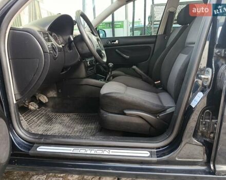 Синий Фольксваген Гольф, объемом двигателя 1.98 л и пробегом 233 тыс. км за 4600 $, фото 13 на Automoto.ua