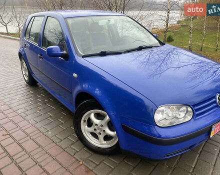 Синий Фольксваген Гольф, объемом двигателя 1.6 л и пробегом 226 тыс. км за 4800 $, фото 1 на Automoto.ua