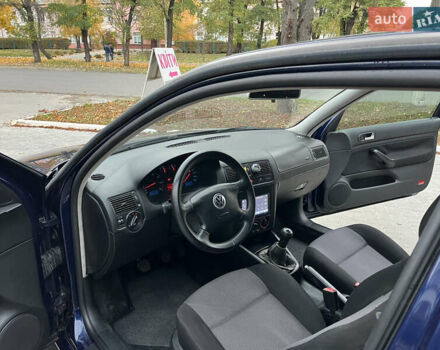 Синий Фольксваген Гольф, объемом двигателя 1.39 л и пробегом 233 тыс. км за 3850 $, фото 41 на Automoto.ua