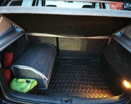 Синій Фольксваген Гольф, об'ємом двигуна 1.39 л та пробігом 325 тис. км за 3500 $, фото 20 на Automoto.ua