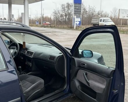 Синий Фольксваген Гольф, объемом двигателя 1.9 л и пробегом 300 тыс. км за 1900 $, фото 19 на Automoto.ua