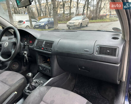 Синий Фольксваген Гольф, объемом двигателя 1.9 л и пробегом 337 тыс. км за 2850 $, фото 50 на Automoto.ua