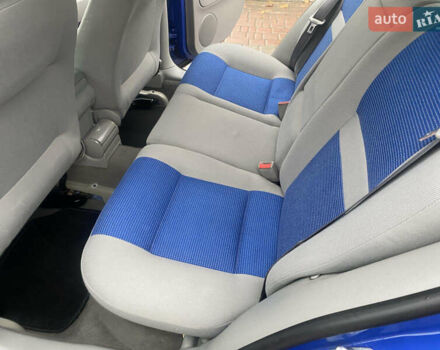 Синий Фольксваген Гольф, объемом двигателя 1.6 л и пробегом 226 тыс. км за 4800 $, фото 22 на Automoto.ua