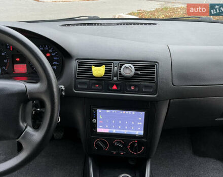 Синий Фольксваген Гольф, объемом двигателя 1.39 л и пробегом 233 тыс. км за 3850 $, фото 44 на Automoto.ua