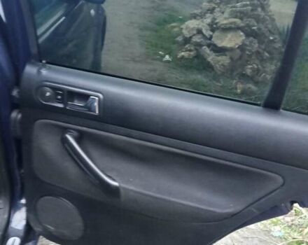 Синий Фольксваген Гольф, объемом двигателя 1.9 л и пробегом 210 тыс. км за 4400 $, фото 4 на Automoto.ua