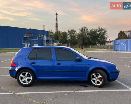 Синий Фольксваген Гольф, объемом двигателя 1.39 л и пробегом 216 тыс. км за 4200 $, фото 1 на Automoto.ua