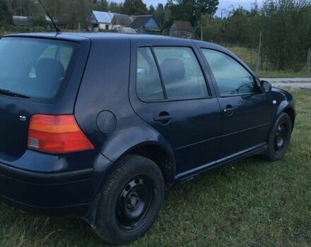 Синий Фольксваген Гольф, объемом двигателя 1.6 л и пробегом 363 тыс. км за 3500 $, фото 4 на Automoto.ua