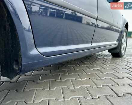 Синий Фольксваген Гольф, объемом двигателя 1.39 л и пробегом 210 тыс. км за 4000 $, фото 20 на Automoto.ua