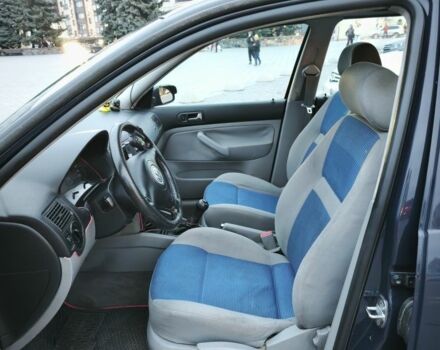 Синій Фольксваген Гольф, об'ємом двигуна 1.4 л та пробігом 355 тис. км за 3700 $, фото 9 на Automoto.ua