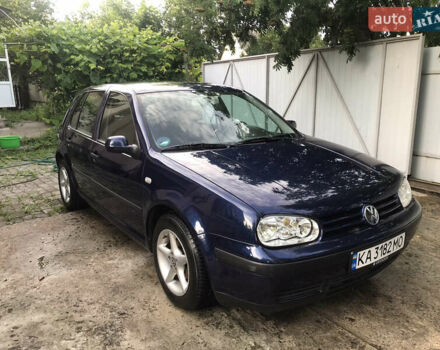 Синий Фольксваген Гольф, объемом двигателя 1.39 л и пробегом 210 тыс. км за 4500 $, фото 1 на Automoto.ua
