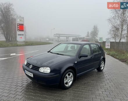 Синий Фольксваген Гольф, объемом двигателя 1.39 л и пробегом 210 тыс. км за 3450 $, фото 8 на Automoto.ua