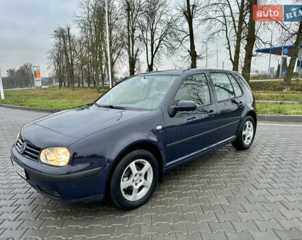 Синий Фольксваген Гольф, объемом двигателя 1.39 л и пробегом 210 тыс. км за 4000 $, фото 3 на Automoto.ua