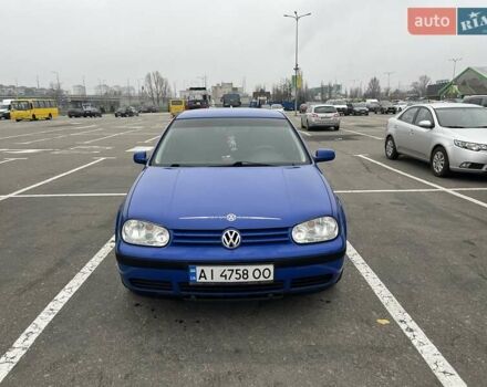 Синий Фольксваген Гольф, объемом двигателя 1.39 л и пробегом 218 тыс. км за 4200 $, фото 1 на Automoto.ua