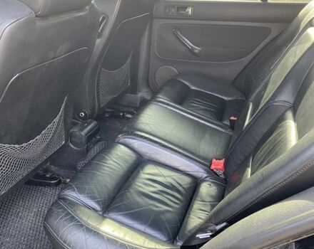 Синий Фольксваген Гольф, объемом двигателя 1.6 л и пробегом 380 тыс. км за 3600 $, фото 5 на Automoto.ua