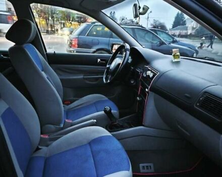 Синій Фольксваген Гольф, об'ємом двигуна 1.39 л та пробігом 325 тис. км за 3500 $, фото 27 на Automoto.ua