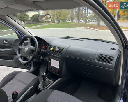 Синий Фольксваген Гольф, объемом двигателя 1.39 л и пробегом 233 тыс. км за 3850 $, фото 49 на Automoto.ua