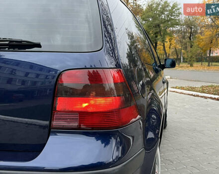 Синий Фольксваген Гольф, объемом двигателя 1.39 л и пробегом 233 тыс. км за 3850 $, фото 38 на Automoto.ua