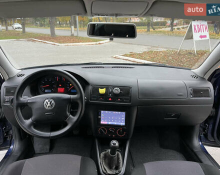 Синий Фольксваген Гольф, объемом двигателя 1.39 л и пробегом 233 тыс. км за 3850 $, фото 42 на Automoto.ua