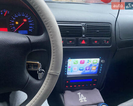 Синій Фольксваген Гольф, об'ємом двигуна 1.6 л та пробігом 226 тис. км за 4500 $, фото 13 на Automoto.ua