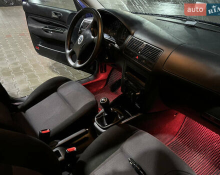 Синій Фольксваген Гольф, об'ємом двигуна 1.39 л та пробігом 169 тис. км за 4000 $, фото 79 на Automoto.ua