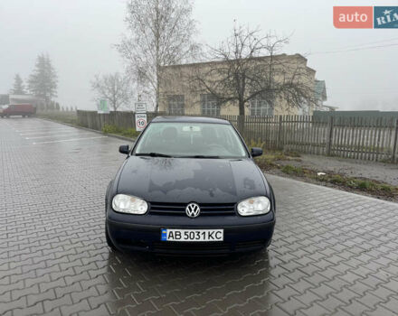 Синий Фольксваген Гольф, объемом двигателя 1.39 л и пробегом 210 тыс. км за 3450 $, фото 5 на Automoto.ua