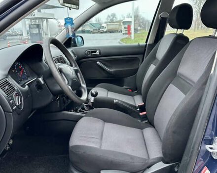 Синий Фольксваген Гольф, объемом двигателя 1.39 л и пробегом 210 тыс. км за 4000 $, фото 32 на Automoto.ua