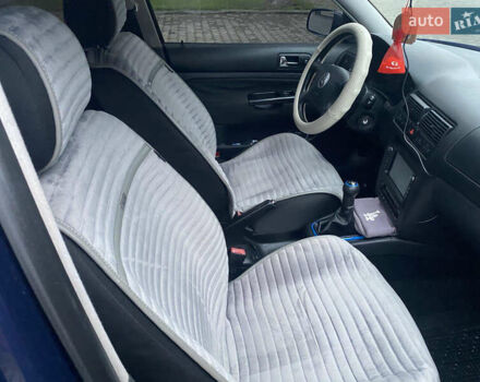 Синій Фольксваген Гольф, об'ємом двигуна 1.6 л та пробігом 226 тис. км за 4500 $, фото 3 на Automoto.ua