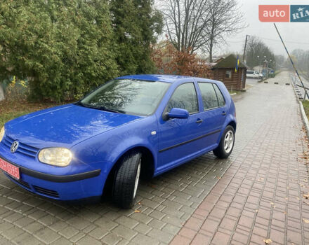 Синий Фольксваген Гольф, объемом двигателя 1.6 л и пробегом 226 тыс. км за 4800 $, фото 3 на Automoto.ua