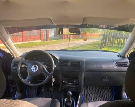 Синий Фольксваген Гольф, объемом двигателя 1.6 л и пробегом 271 тыс. км за 4600 $, фото 7 на Automoto.ua