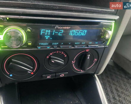 Синий Фольксваген Гольф, объемом двигателя 1.6 л и пробегом 226 тыс. км за 4800 $, фото 26 на Automoto.ua