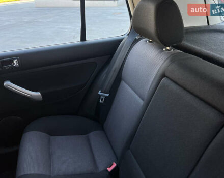 Синий Фольксваген Гольф, объемом двигателя 1.6 л и пробегом 284 тыс. км за 5350 $, фото 137 на Automoto.ua